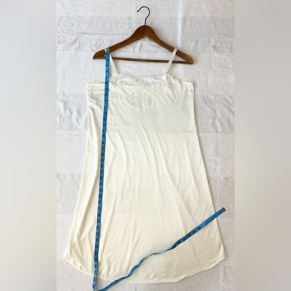 Vintage Hanna Dress Slip - Picture 5 of 8
